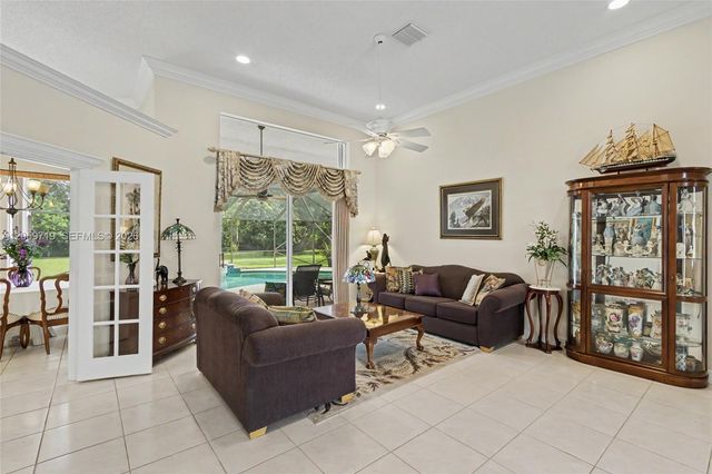 9825 Hindel Court, Boynton Beach, FL 33472
