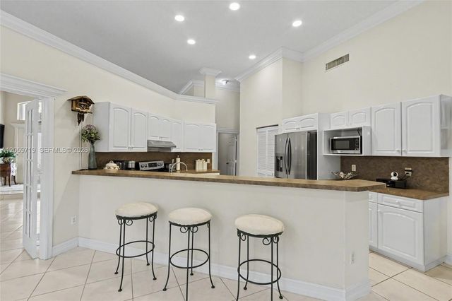 9825 Hindel Court, Boynton Beach, FL 33472