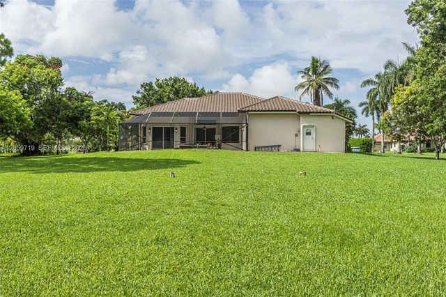 9825 Hindel Court, Boynton Beach, FL 33472