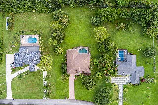9825 Hindel Court, Boynton Beach, FL 33472