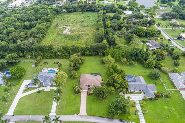 9825 Hindel Court, Boynton Beach, FL 33472