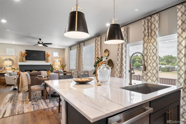 22362 E 38th Place, Aurora, CO 80019