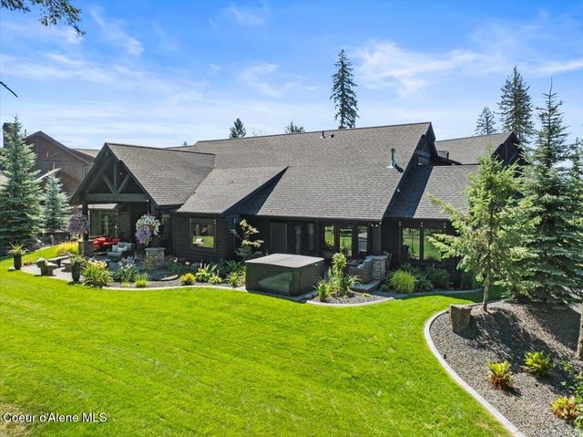 11290 N McCall Falls Dr, Hayden, ID 83835
