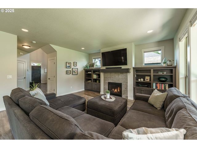 15319 Ne 107TH St, Vancouver, WA 98682
