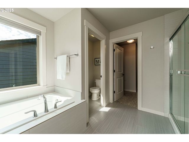 15319 Ne 107TH St, Vancouver, WA 98682
