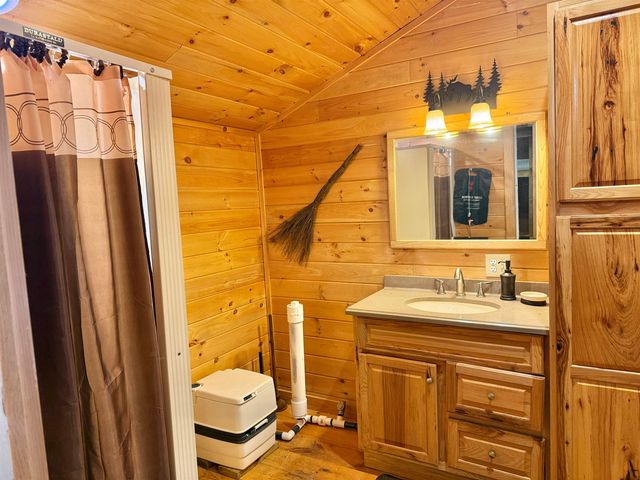 3563 East Branch Road, Averill, VT 05901