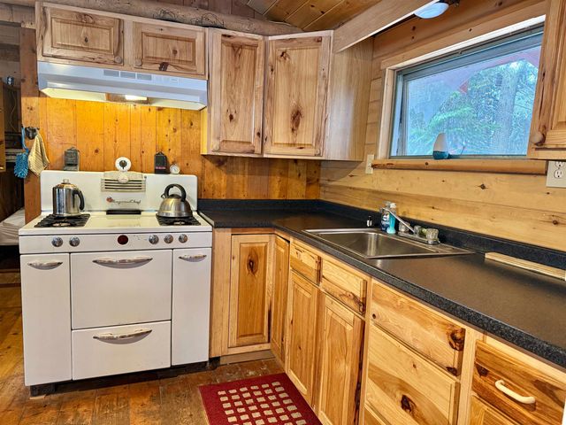 3563 East Branch Road, Averill, VT 05901