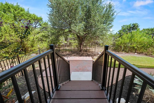 211 Honey Creek CT 6, Austin, TX 78738