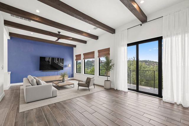 211 Honey Creek CT 6, Austin, TX 78738