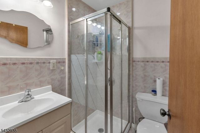 69 N 4Th St, Paterson City, NJ 07522