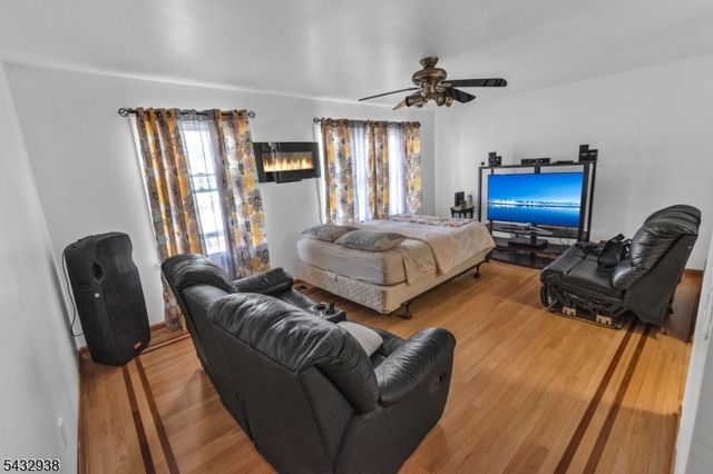 69 N 4Th St, Paterson City, NJ 07522