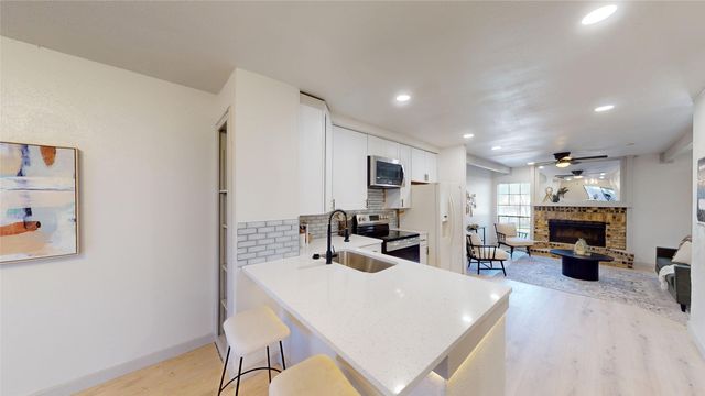 4246 Cuesta Drive 3, Irving, TX 75038