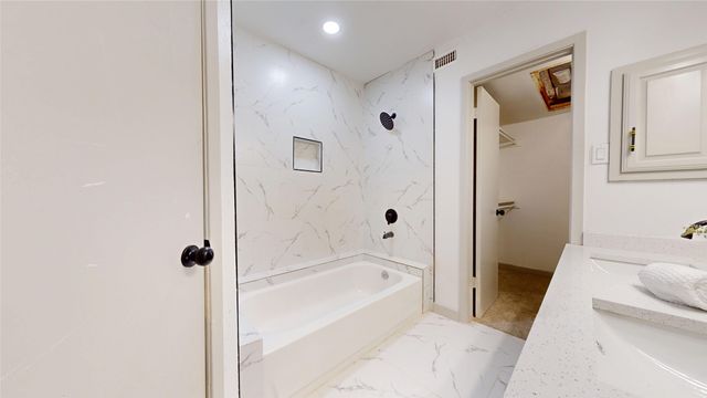 4246 Cuesta Drive 3, Irving, TX 75038