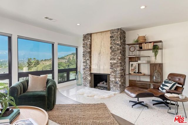 6010 Wright Terrace, Culver City, CA 90232