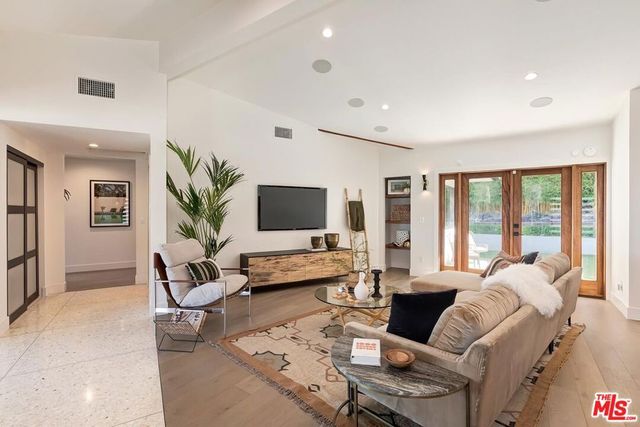 6010 Wright Terrace, Culver City, CA 90232