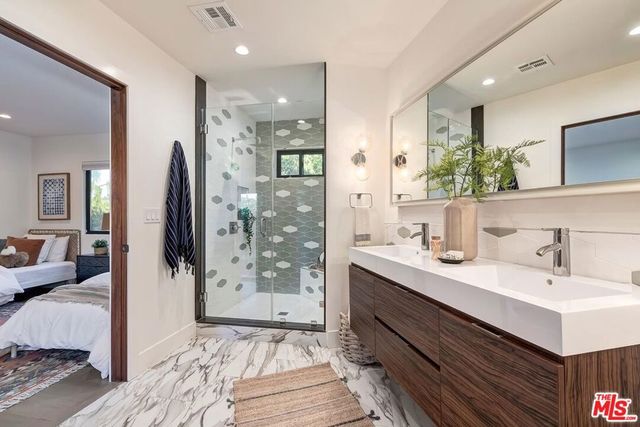 6010 Wright Terrace, Culver City, CA 90232
