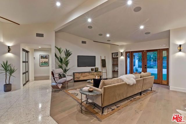 6010 Wright Terrace, Culver City, CA 90232