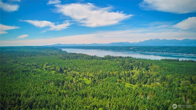 500 E Morris Creek Drive, Belfair, WA 98528