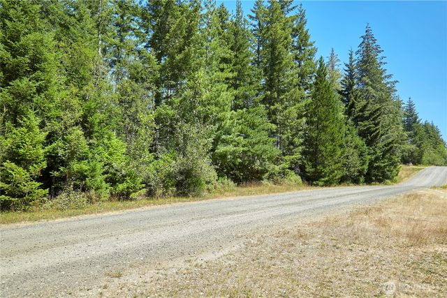 500 E Morris Creek Drive, Belfair, WA 98528