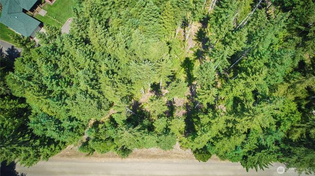 500 E Morris Creek Drive, Belfair, WA 98528