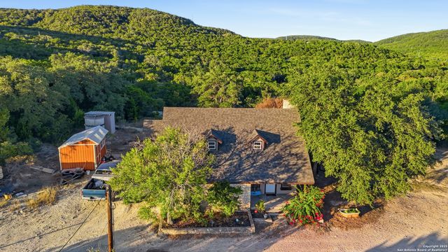 18668 Bandera, Helotes, TX 78023