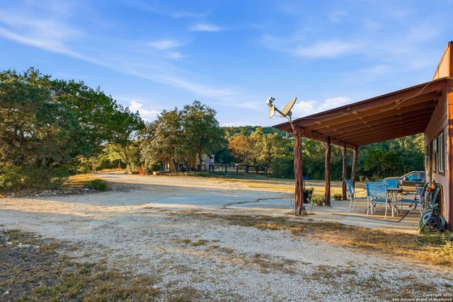 18668 Bandera, Helotes, TX 78023