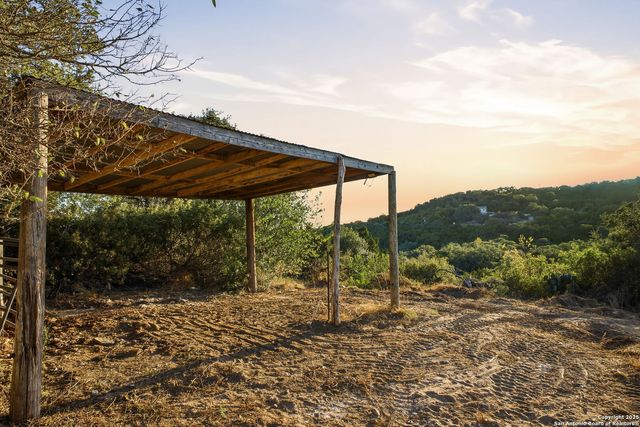 18668 Bandera, Helotes, TX 78023