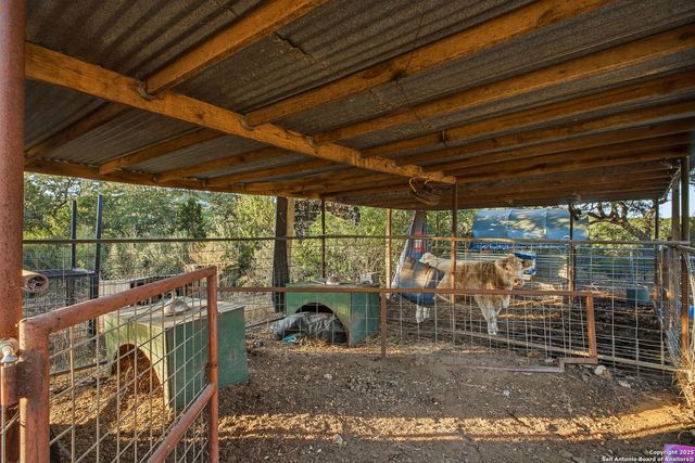 18668 Bandera, Helotes, TX 78023