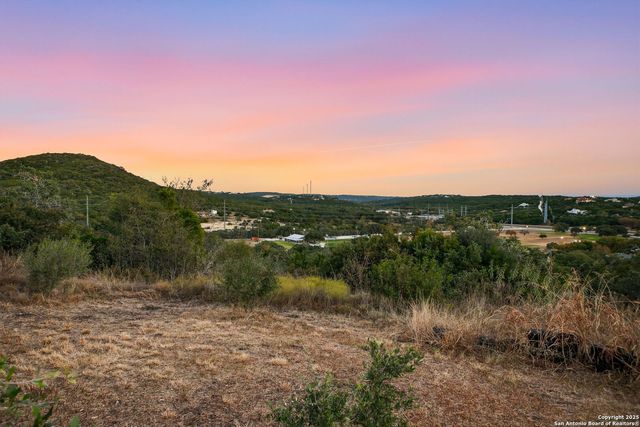 18668 Bandera, Helotes, TX 78023
