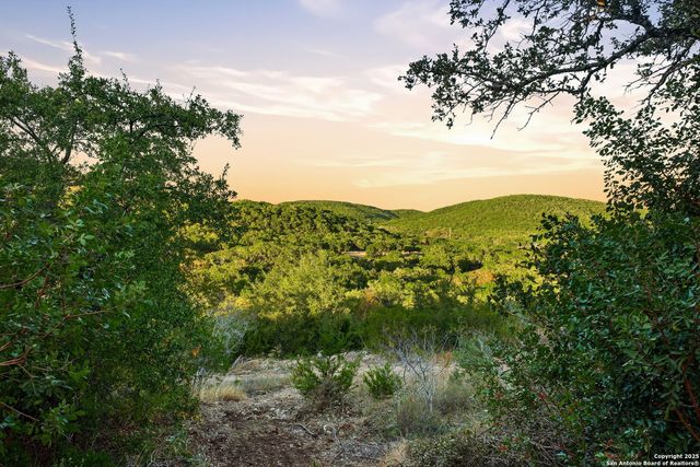 18668 Bandera, Helotes, TX 78023