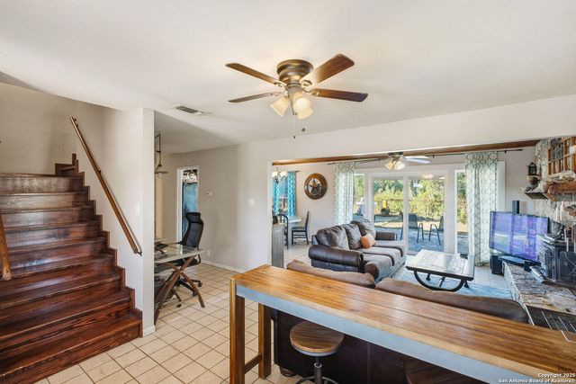 18668 Bandera, Helotes, TX 78023