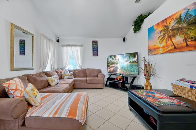 2902 EVANS WAY, Kissimmee, FL 34758