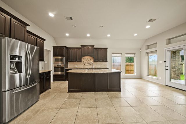 1303 Paradise Creek Lane, Rosenberg, TX 77471