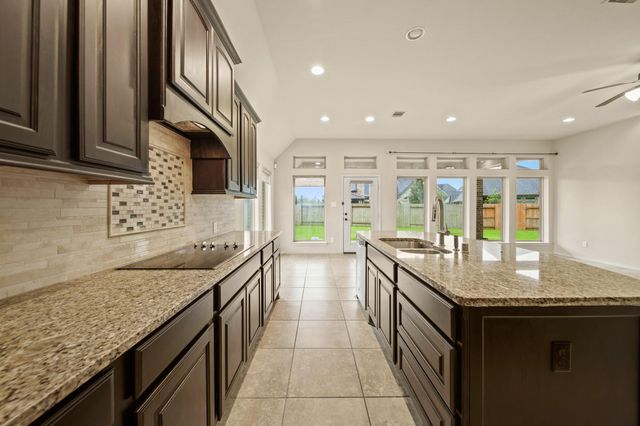 1303 Paradise Creek Lane, Rosenberg, TX 77471