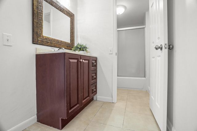 7690 Courtyard Run W, Boca Raton, FL 33433