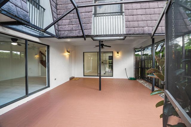 7690 Courtyard Run W, Boca Raton, FL 33433