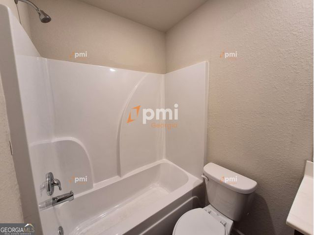 511 Highwood Lane, East Point, GA 30344