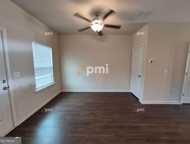 511 Highwood Lane, East Point, GA 30344