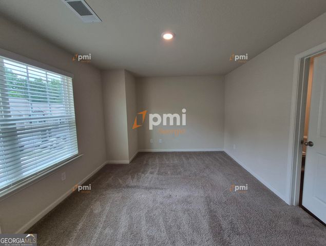 511 Highwood Lane, East Point, GA 30344