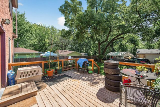 1562 Ivy Avenue E, Saint Paul, MN 55106