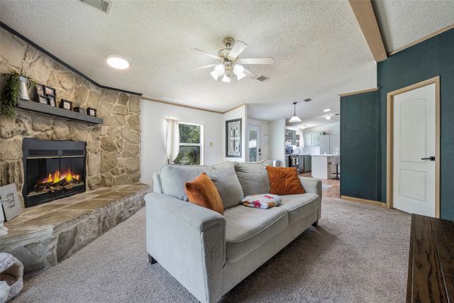 118 Winter Lane, Mabank, TX 75156