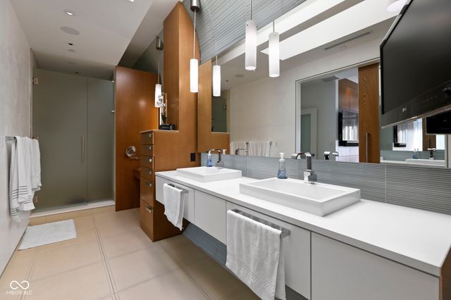 429 N Pennsylvania Street 904, Indianapolis, IN 46204