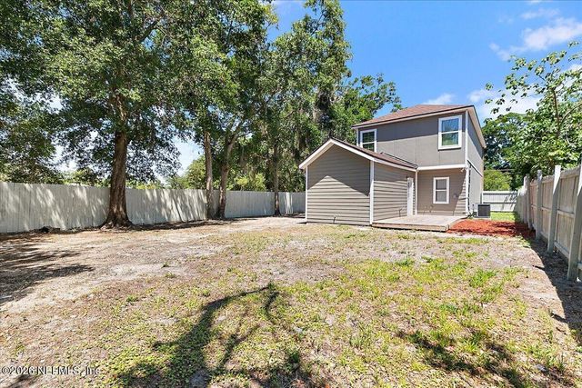 8418 BERRY Avenue, Jacksonville, FL 32211