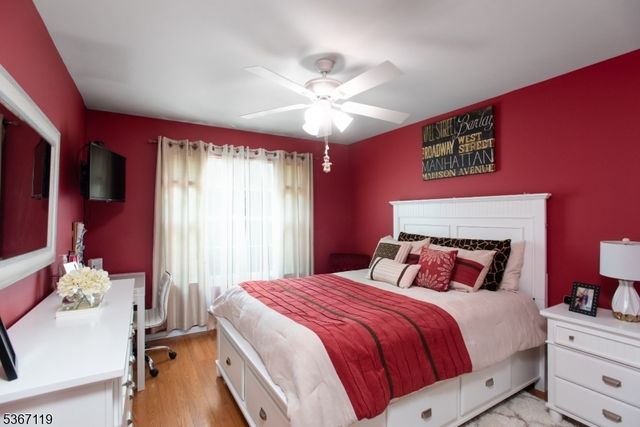 4 Dewitt Ln, Hillsborough Twp., NJ 08844