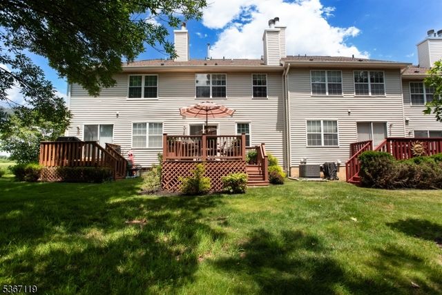 4 Dewitt Ln, Hillsborough Twp., NJ 08844