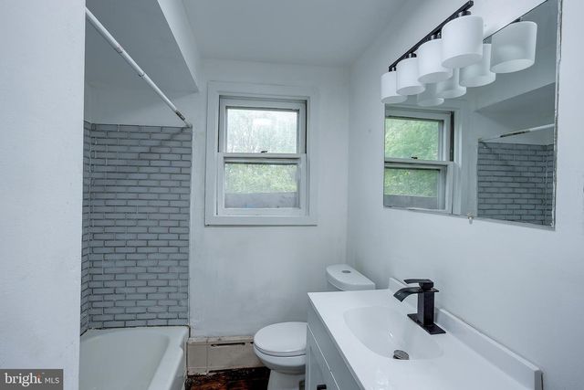 422 LUMBERTON RD, Hainesport, NJ 08036