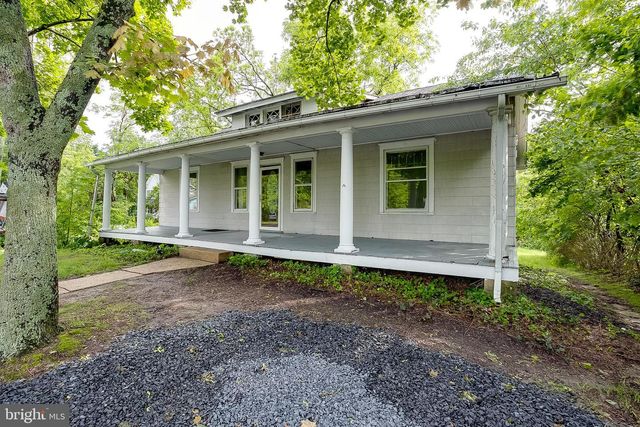 422 LUMBERTON RD, Hainesport, NJ 08036