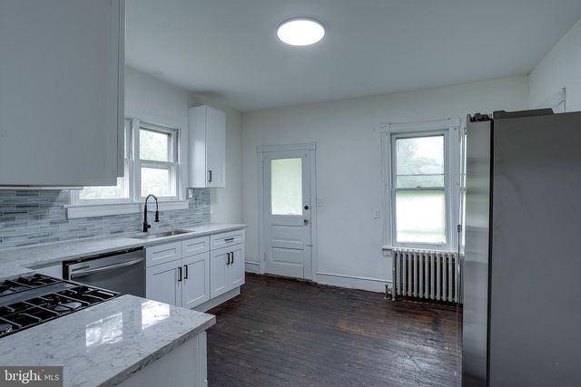 422 LUMBERTON RD, Hainesport, NJ 08036
