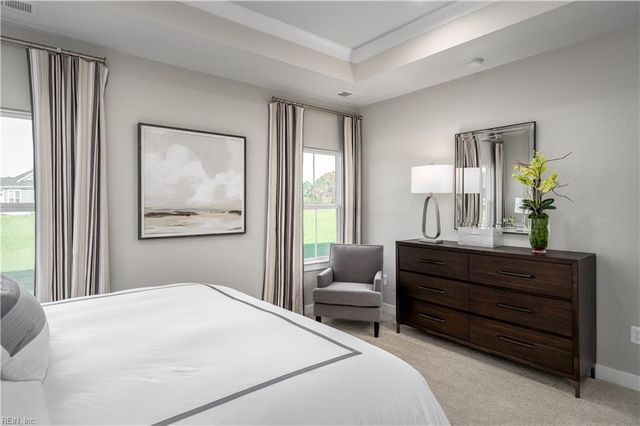 2142 Mainsail DR, Carrollton, VA 23314