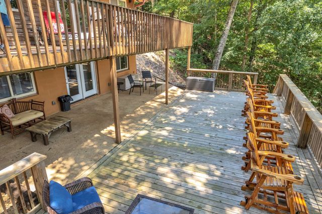 81 Davis N Lake Access Rd, Camden, TN 38320